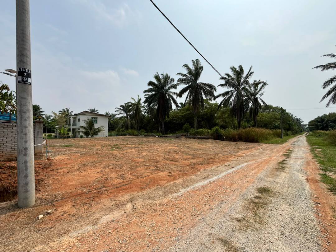 TANAH KAMPUNG TERSUSUN LIPAT KAJANG JASIN