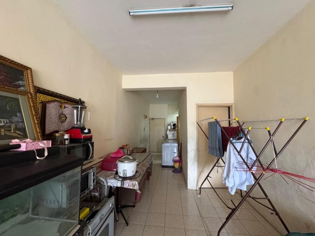APARTMENT TAMAN BUKIT RIA, KAJANG