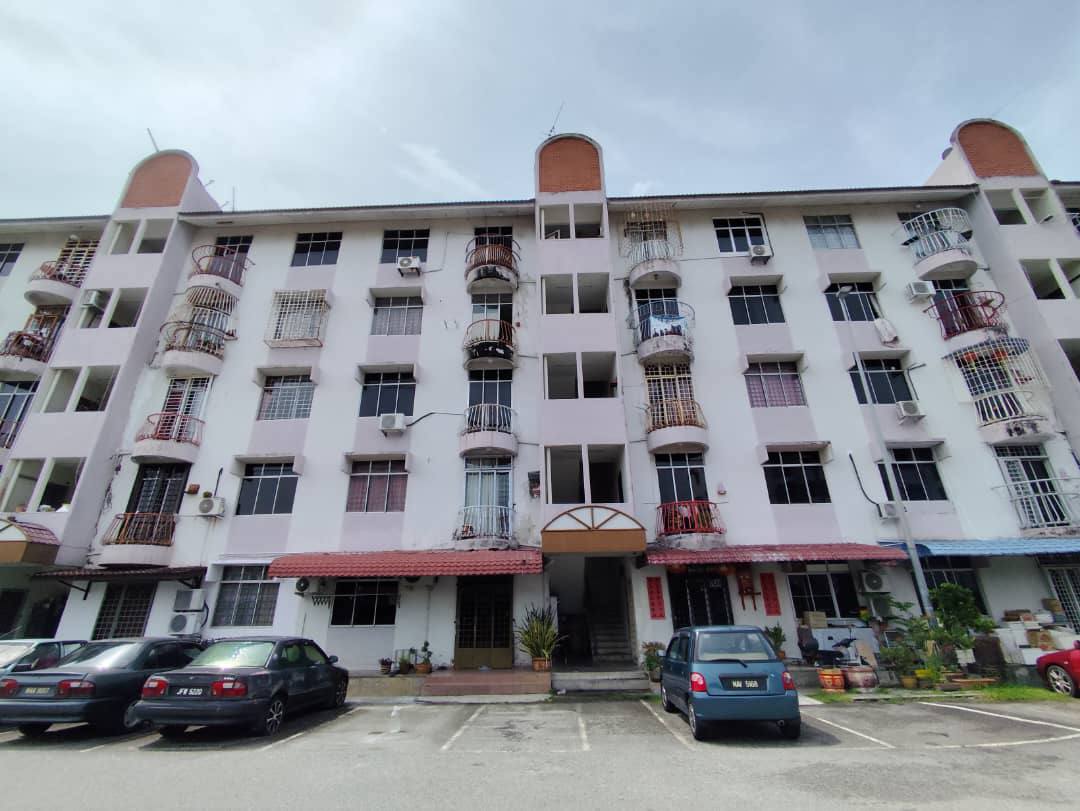 FLAT KAMPUNG LAPAN, TAMAN KENANGA SEK 3